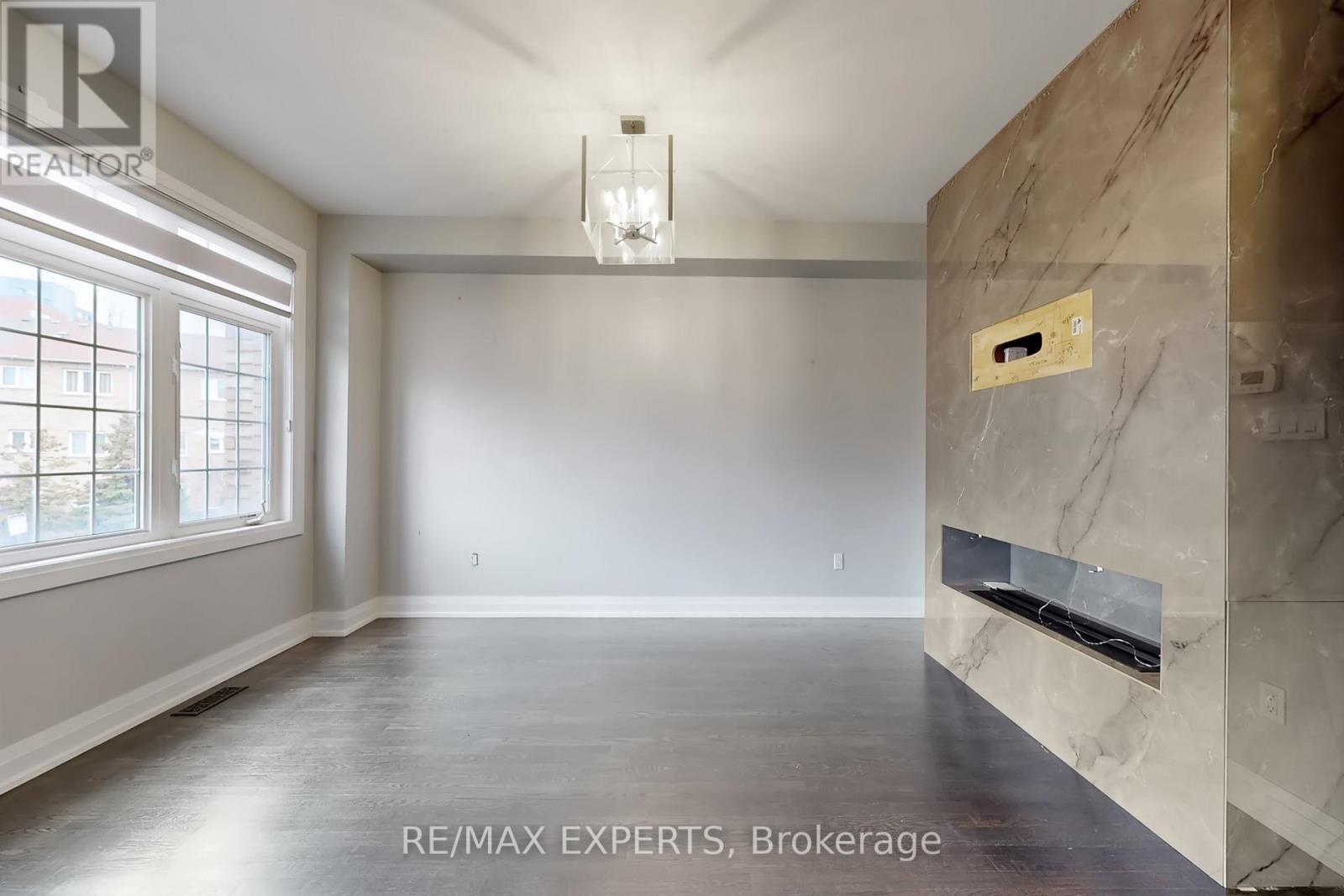 178 - 7035 Rexwood Road, Mississauga, Ontario  L4T 4M9 - Photo 8 - W12915162