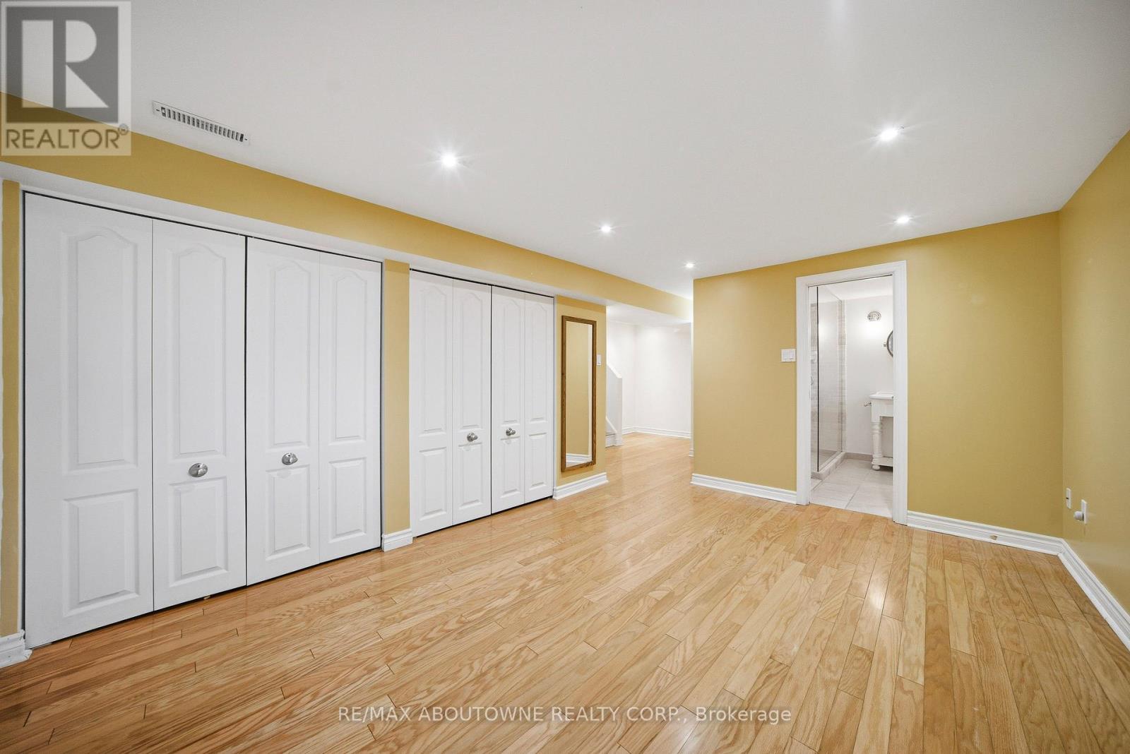 481 Anthony Drive, Oakville, Ontario  L6J 2K6 - Photo 24 - W12915172