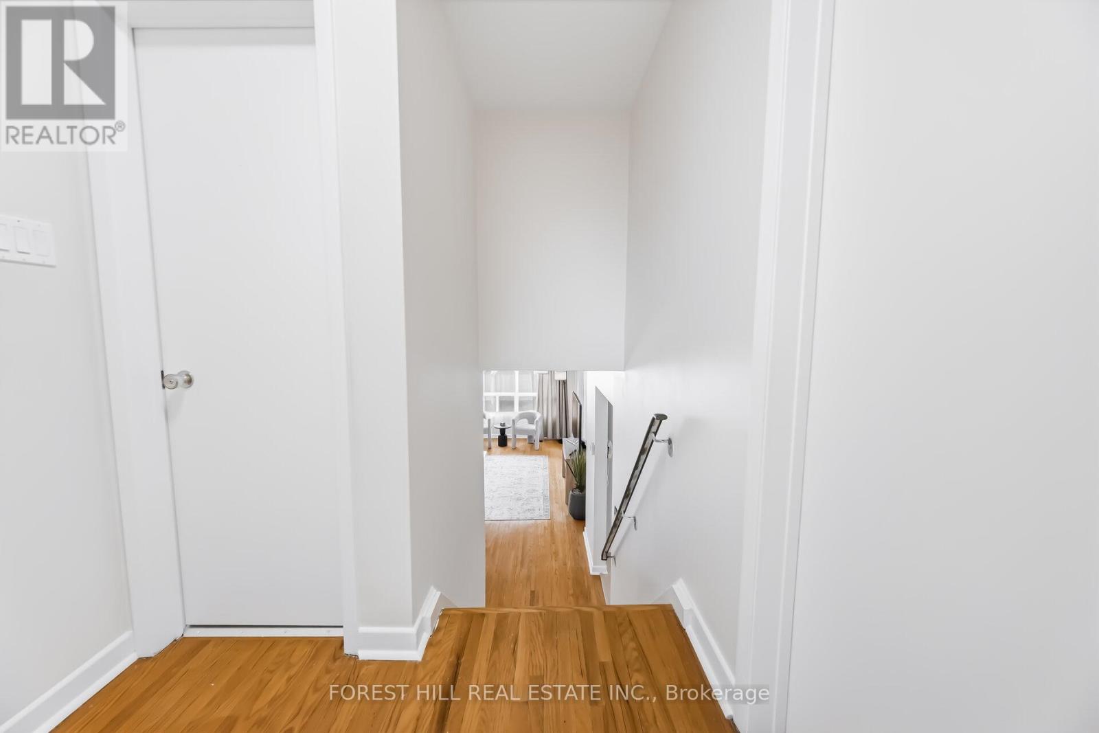 1588 Hobbs Crescent, Mississauga, Ontario  L5J 3R9 - Photo 21 - W12915178