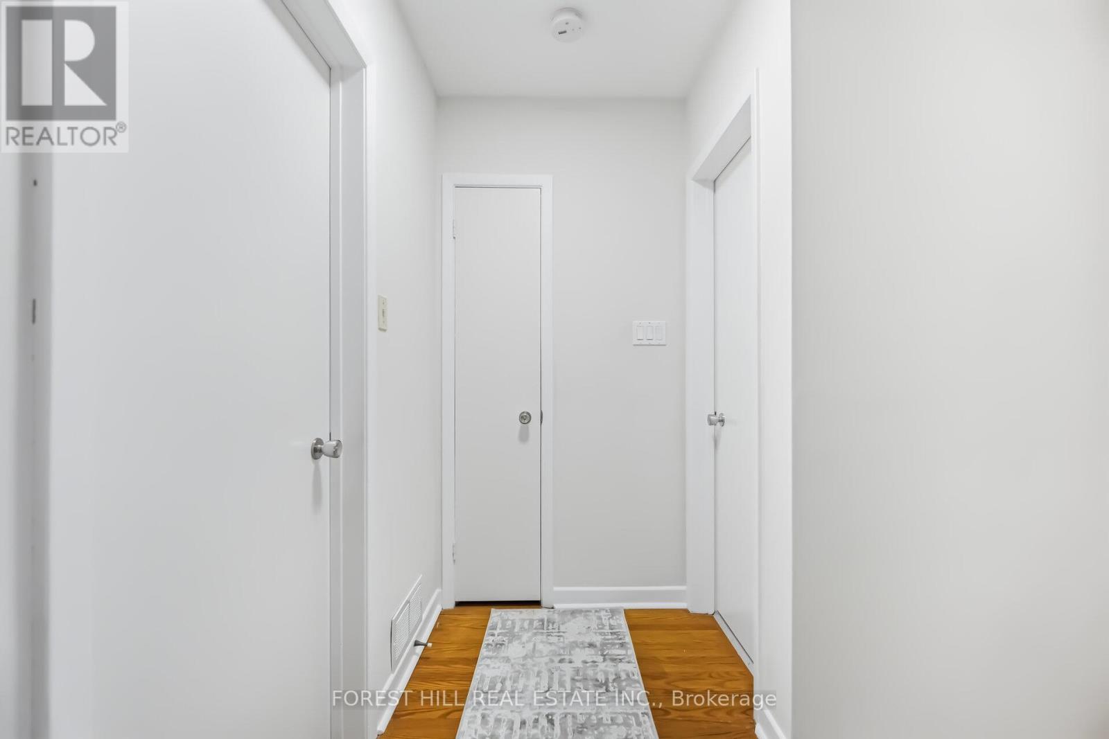 1588 Hobbs Crescent, Mississauga, Ontario  L5J 3R9 - Photo 22 - W12915178