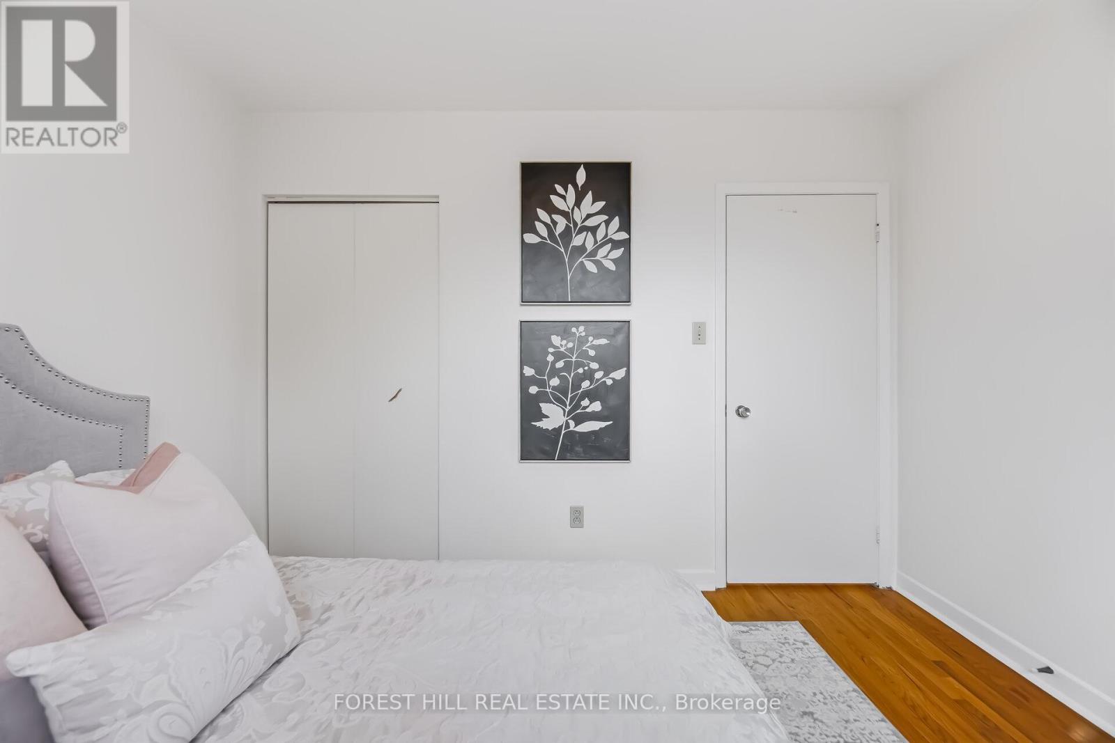 1588 Hobbs Crescent, Mississauga, Ontario  L5J 3R9 - Photo 28 - W12915178