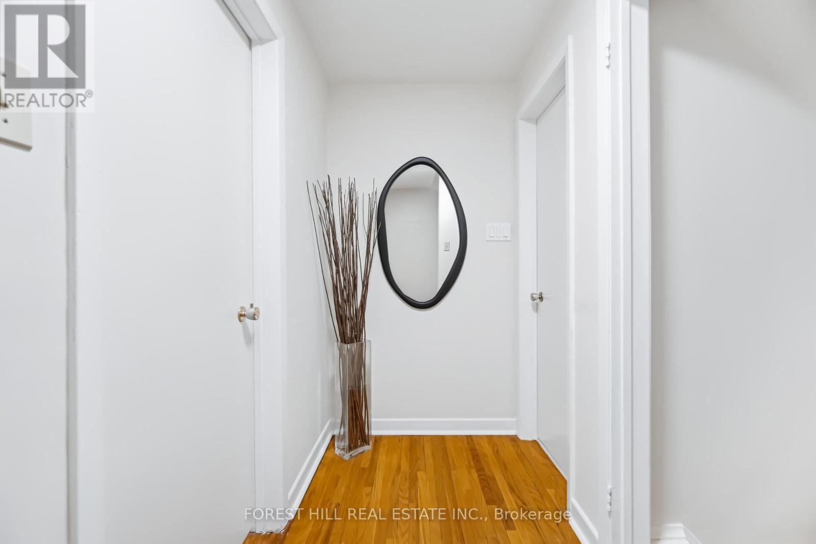 1588 Hobbs Crescent, Mississauga, Ontario  L5J 3R9 - Photo 33 - W12915178