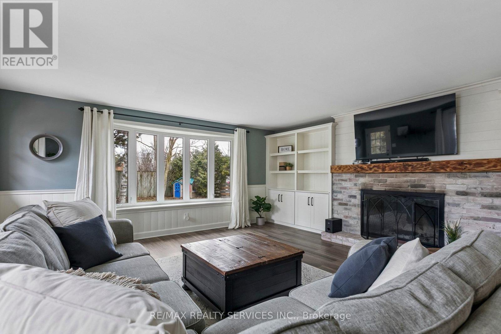 12 Ferndale Crescent, Brampton, Ontario  L6W 1E9 - Photo 11 - W12915198