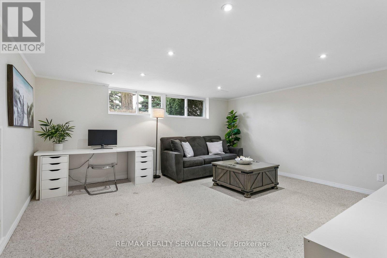 12 Ferndale Crescent, Brampton, Ontario  L6W 1E9 - Photo 30 - W12915198