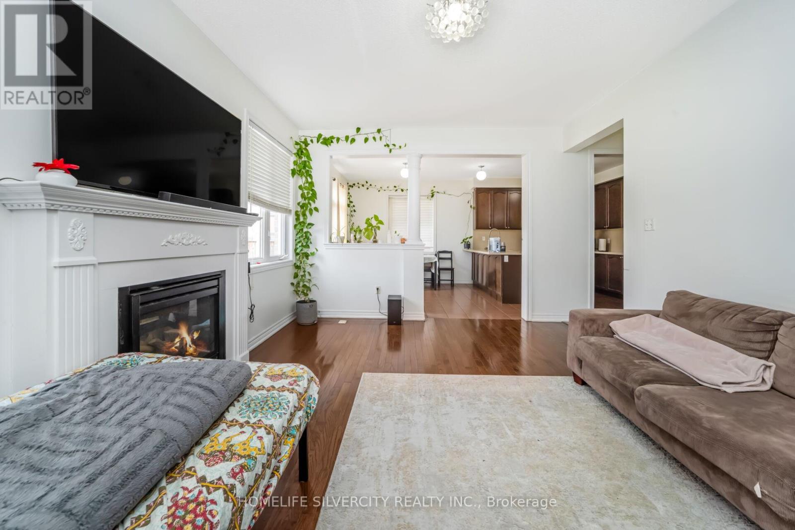 4 Fossil Street, Brampton, Ontario  L6P 3G6 - Photo 12 - W12915222