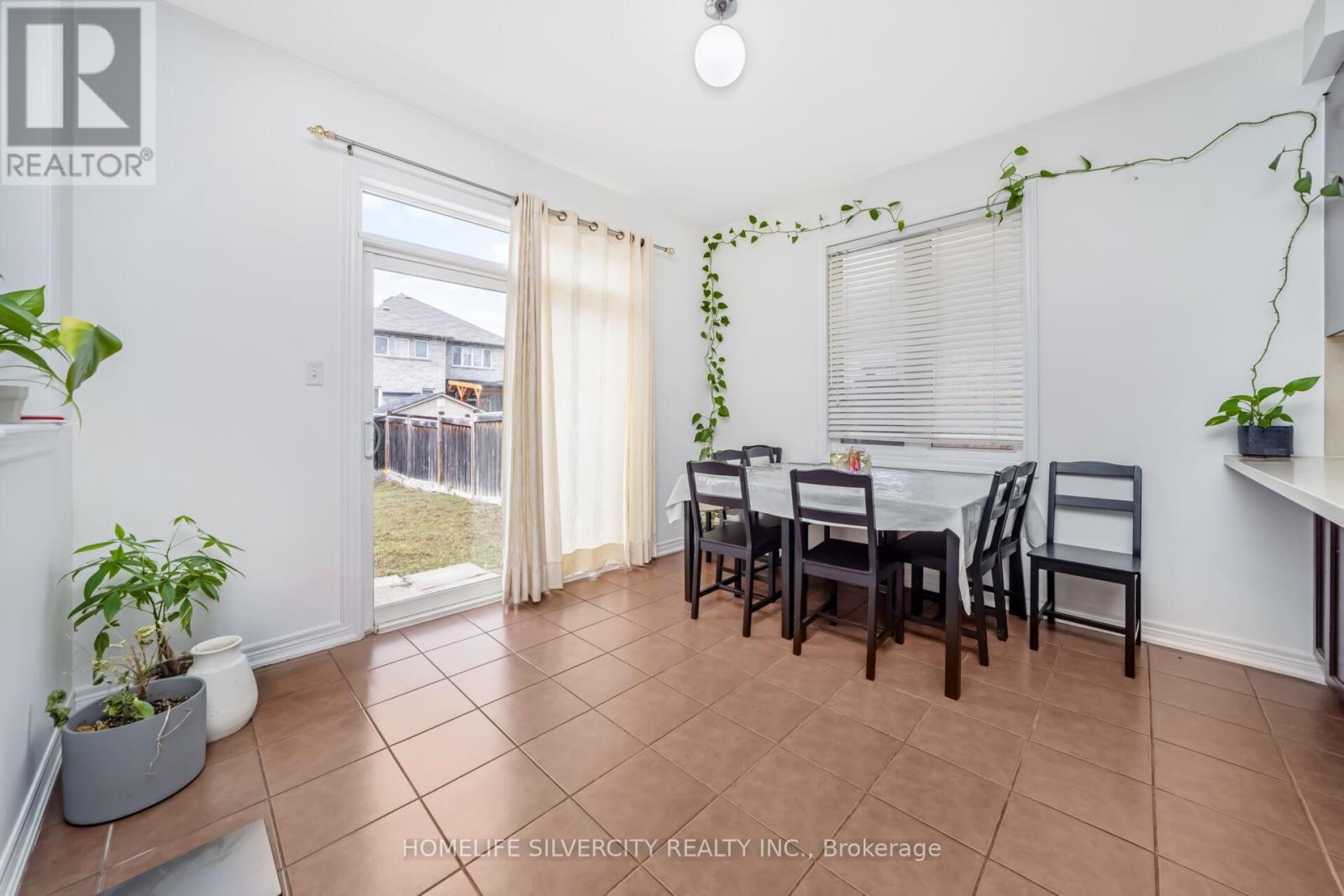 4 Fossil Street, Brampton, Ontario  L6P 3G6 - Photo 18 - W12915222