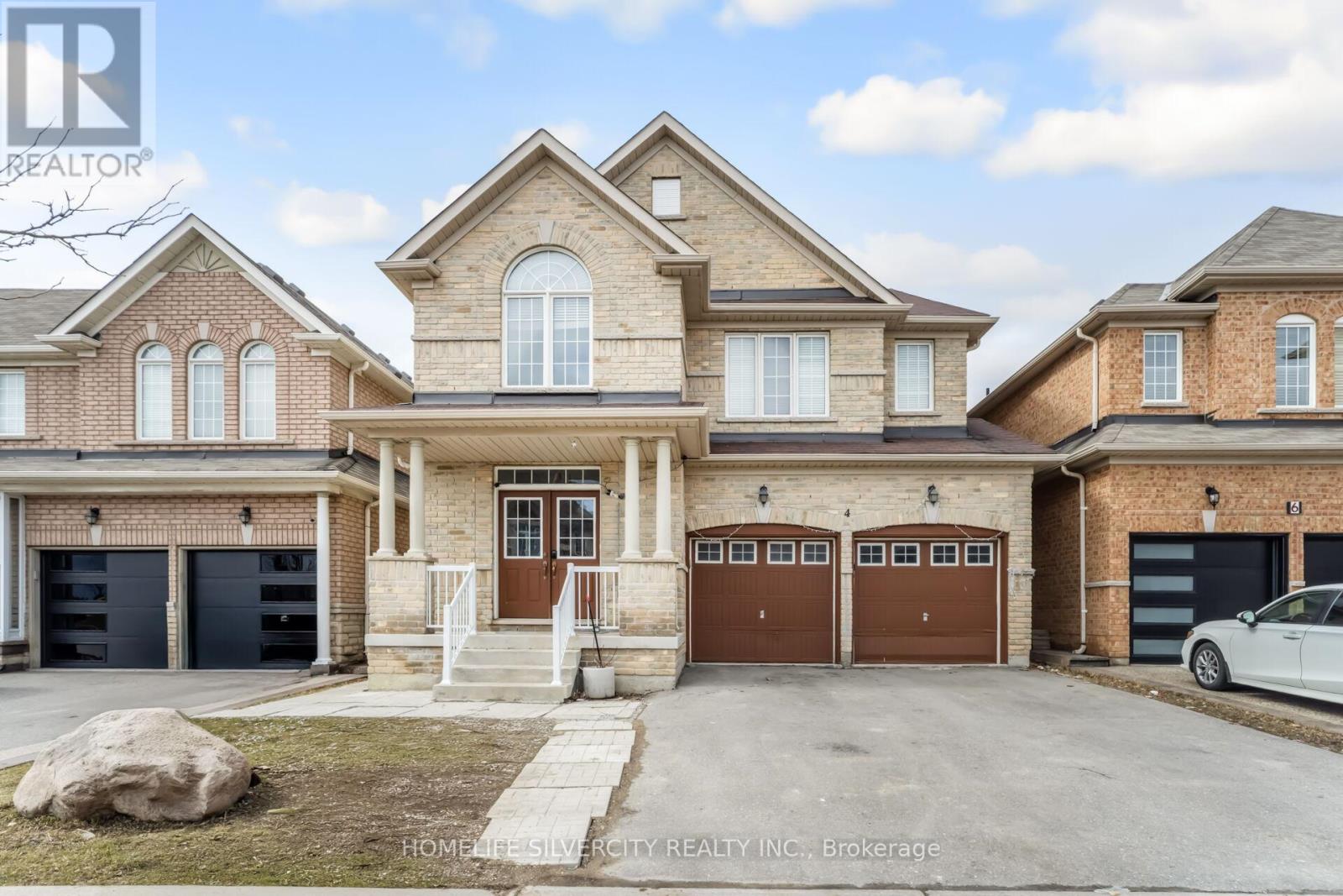 4 Fossil Street, Brampton, Ontario  L6P 3G6 - Photo 3 - W12915222