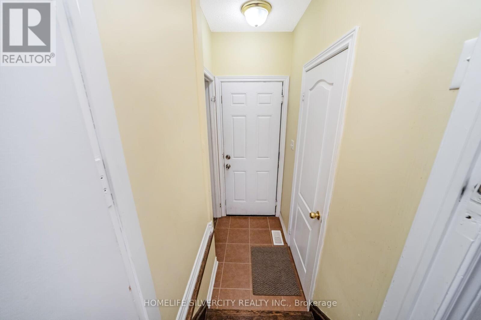 4 Fossil Street, Brampton, Ontario  L6P 3G6 - Photo 45 - W12915222