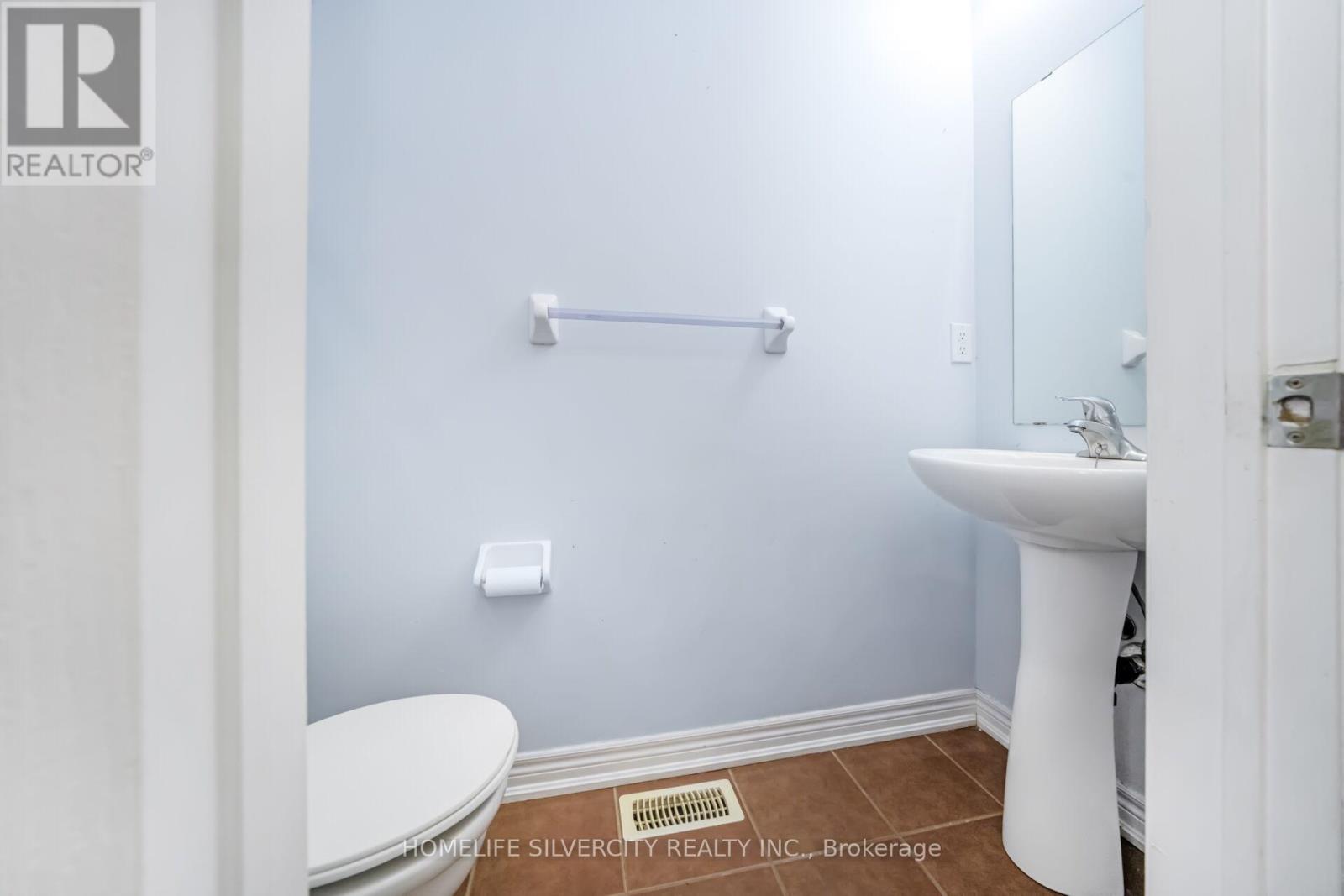 4 Fossil Street, Brampton, Ontario  L6P 3G6 - Photo 46 - W12915222