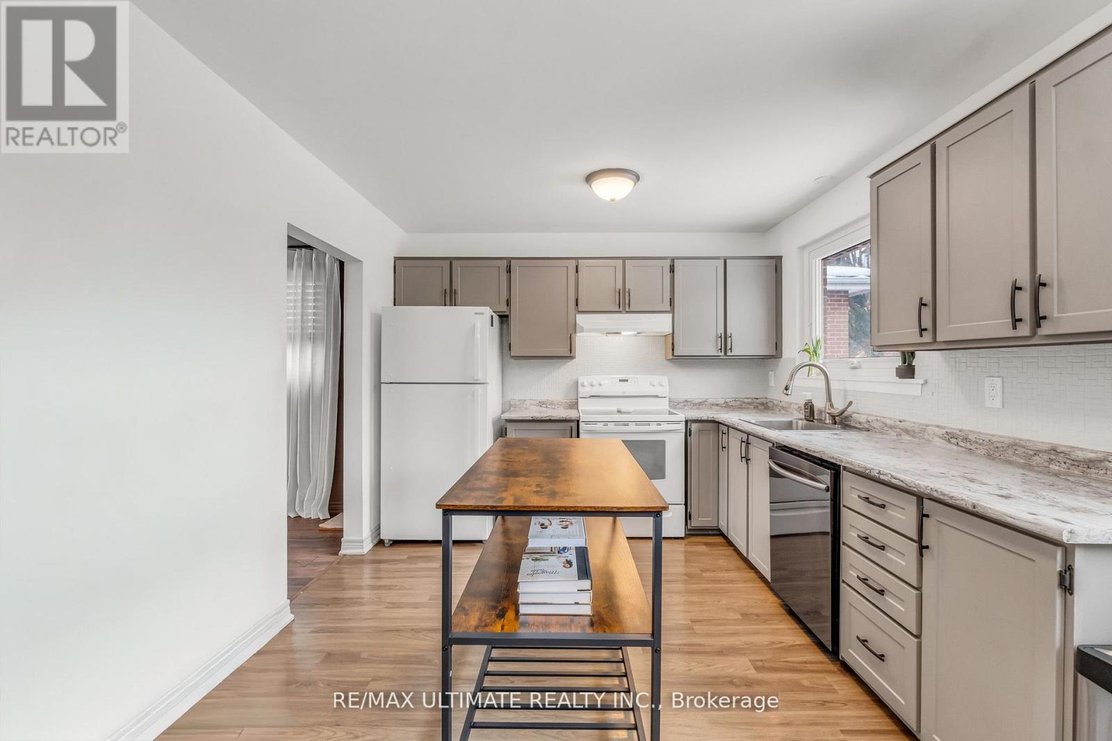 37 Banbury Court, Brampton, Ontario  L6T 1Y9 - Photo 17 - W12915232