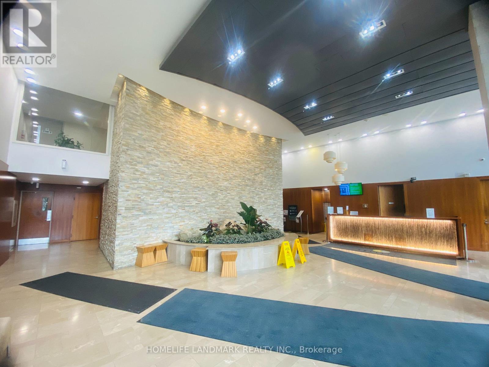 2508 - 225 Webb Drive, Mississauga, Ontario  L5B 4P2 - Photo 15 - W12915252