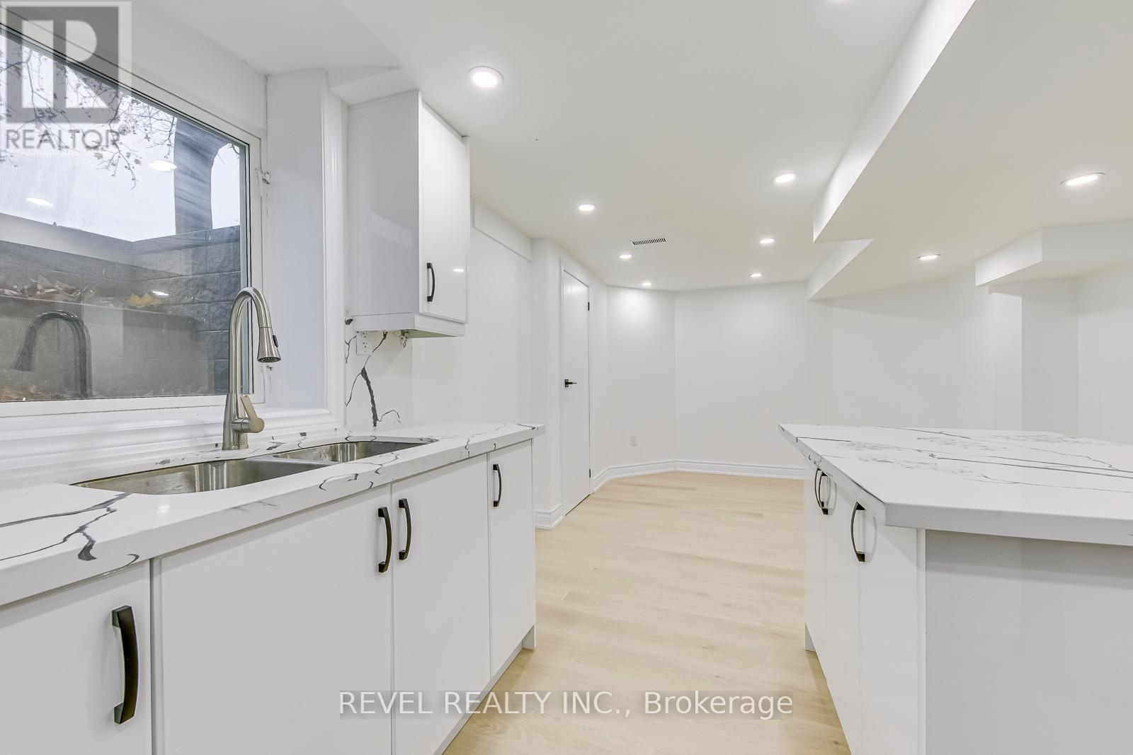 Lower - 6701 Snow Goose Lane, Mississauga, Ontario  L5N 5J3 - Photo 5 - W12915280