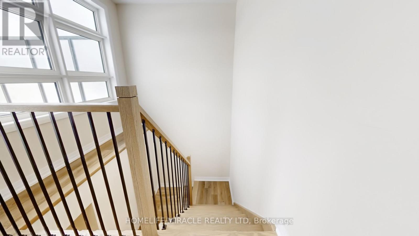 416 - 1577 Rose Way, Milton, Ontario  L9E 1N4 - Photo 34 - W12915286