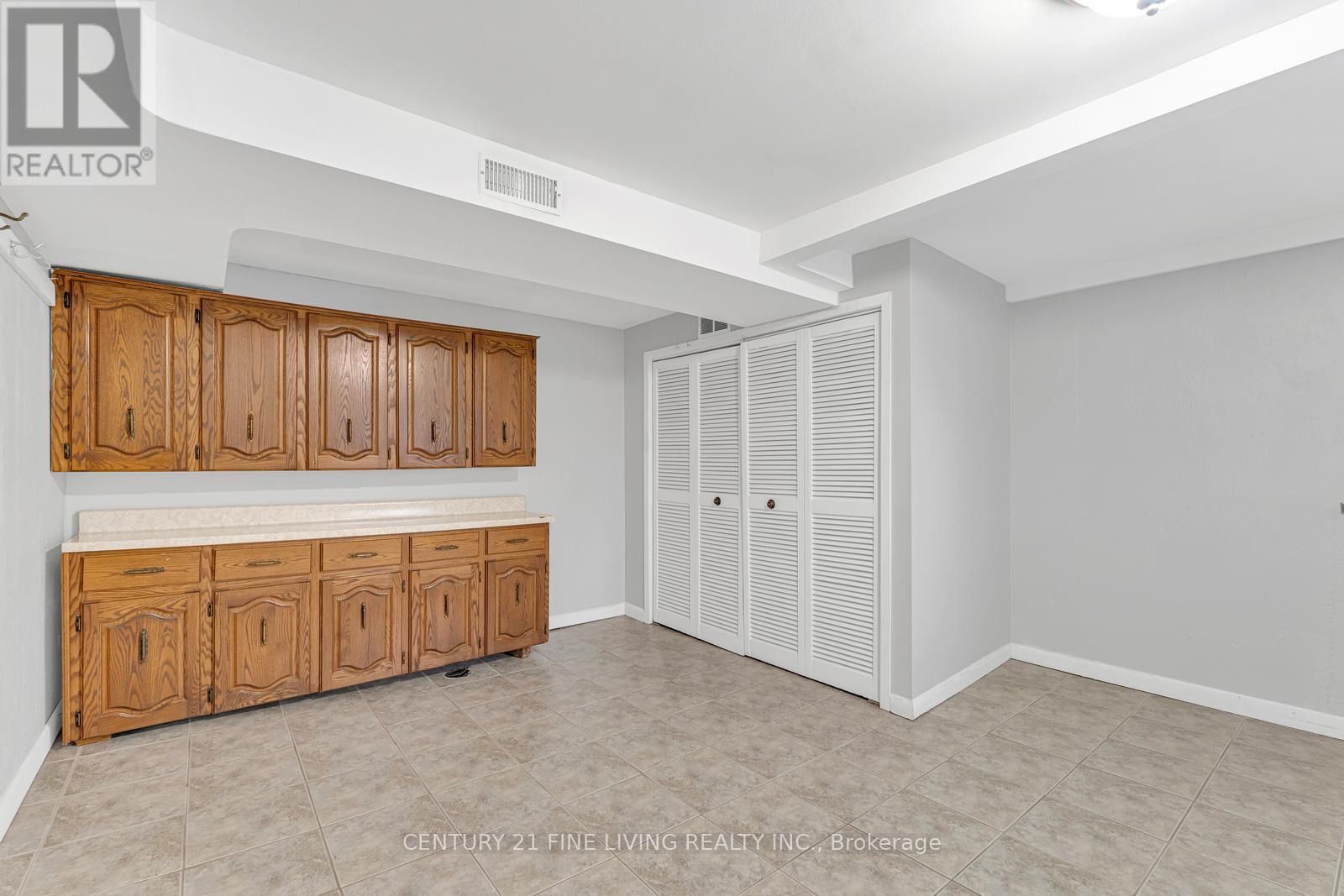 382 Hillmount Avenue, Toronto, Ontario  M6B 1Y8 - Photo 12 - W12915296