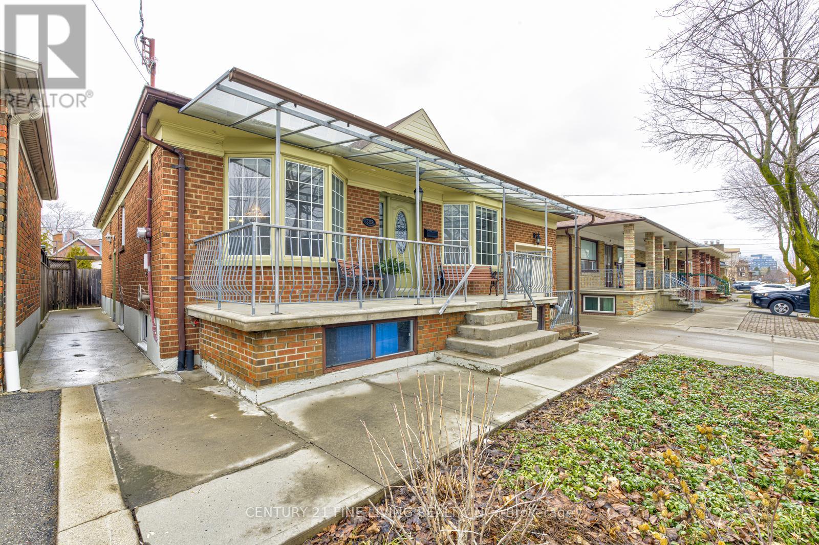 382 Hillmount Avenue, Toronto, Ontario  M6B 1Y8 - Photo 2 - W12915296