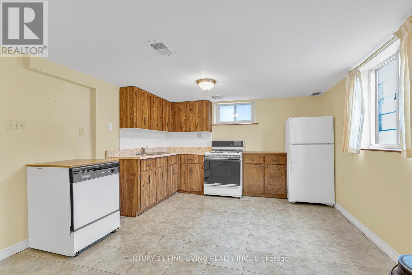 382 Hillmount Avenue, Toronto, Ontario  M6B 1Y8 - Photo 28 - W12915296