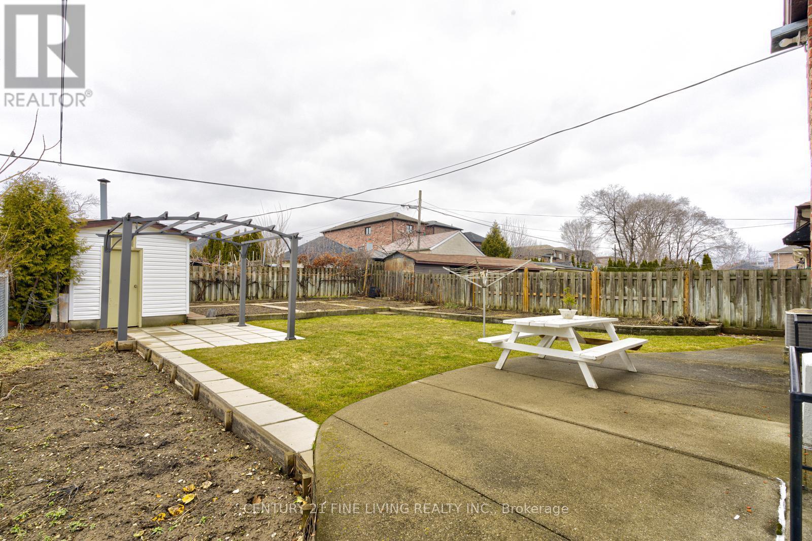 382 Hillmount Avenue, Toronto, Ontario  M6B 1Y8 - Photo 30 - W12915296