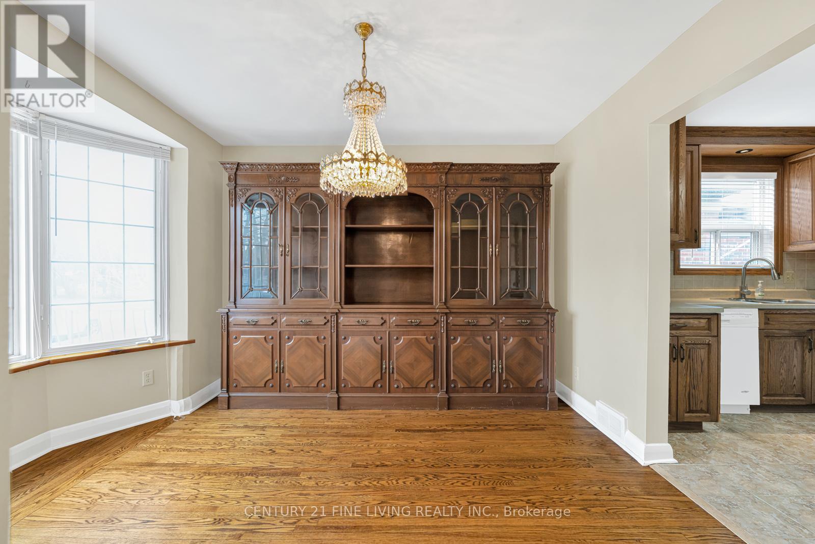 382 Hillmount Avenue, Toronto, Ontario  M6B 1Y8 - Photo 4 - W12915296