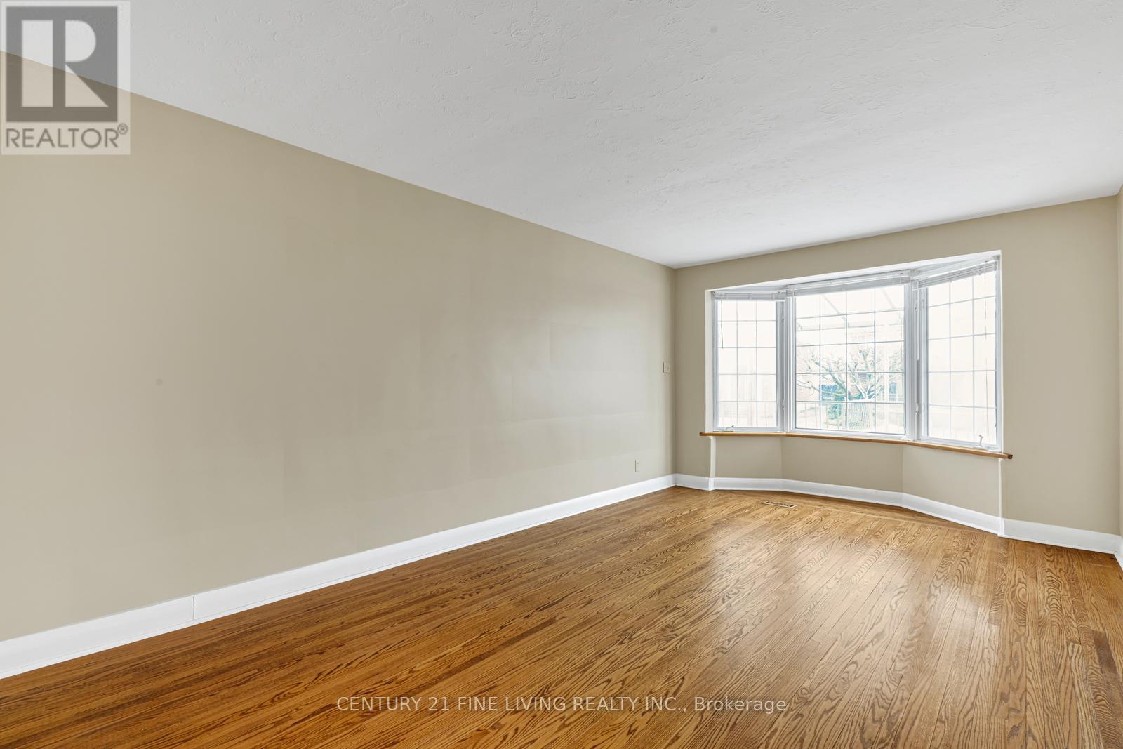 382 Hillmount Avenue, Toronto, Ontario  M6B 1Y8 - Photo 6 - W12915296