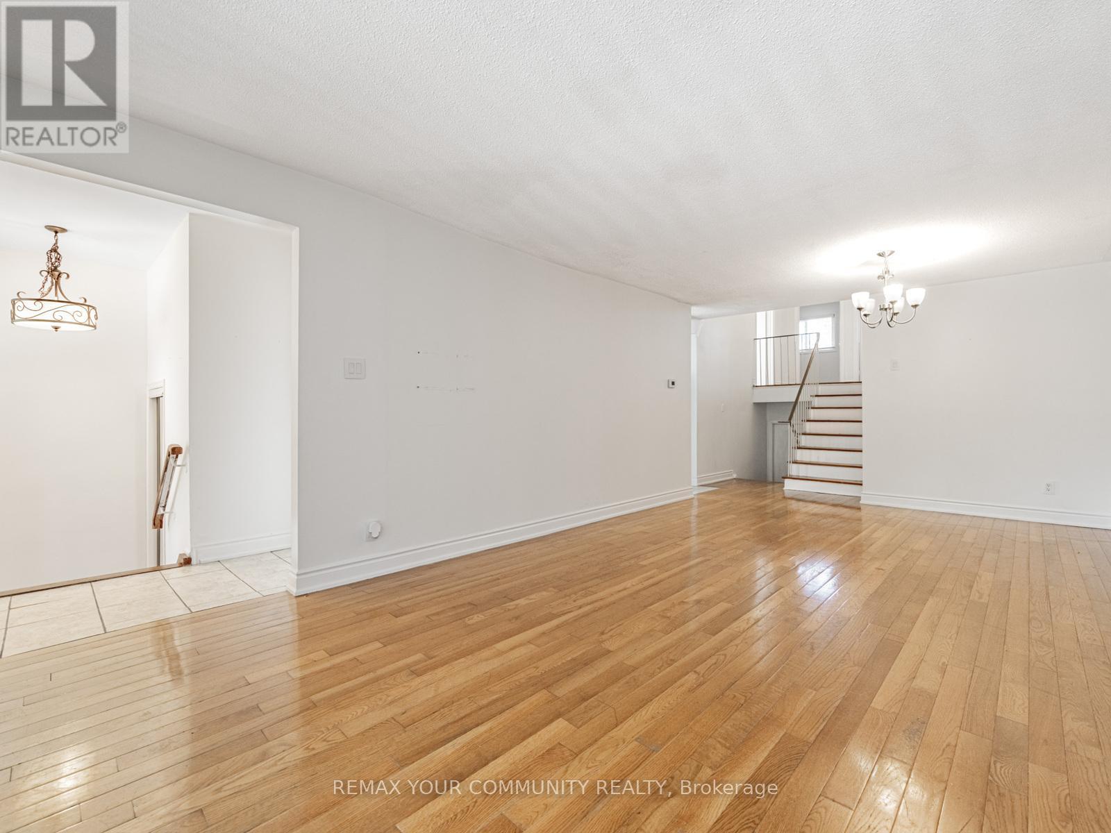 14 Roseville Drive, Brampton, Ontario  L6Y 2G8 - Photo 10 - W12915320