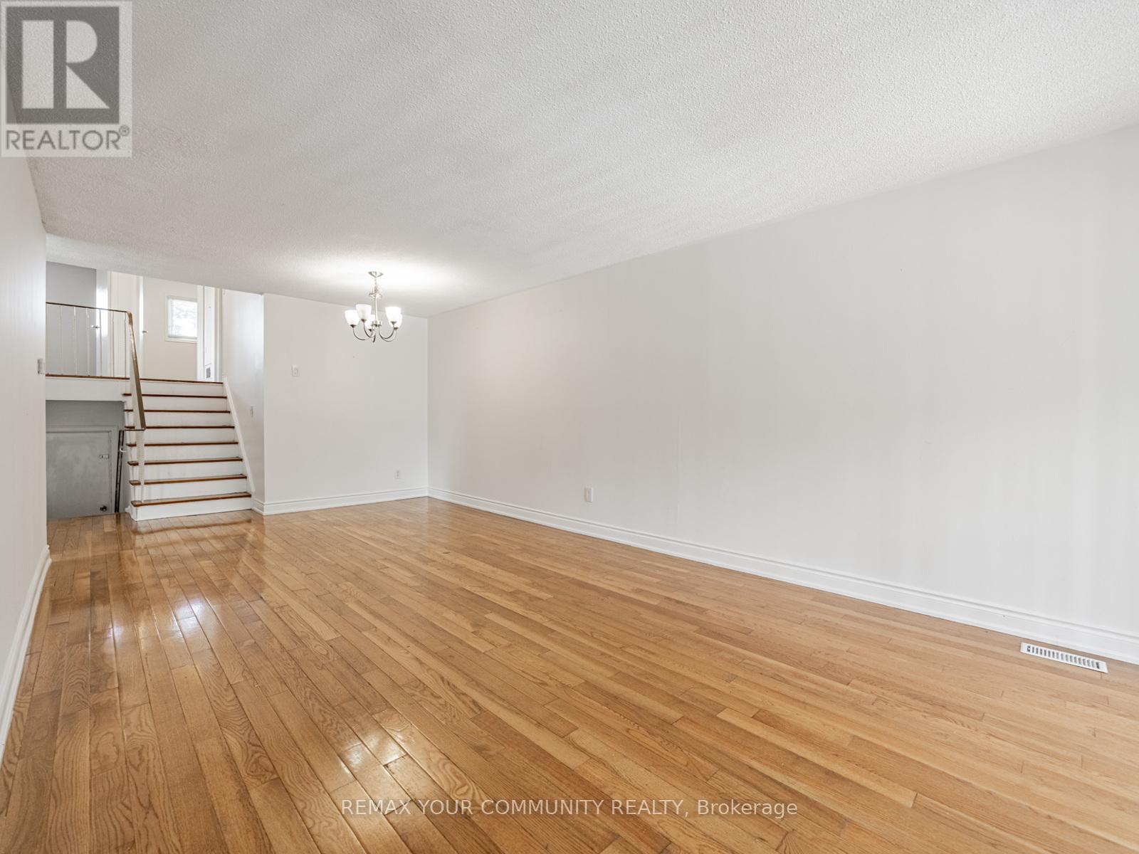 14 Roseville Drive, Brampton, Ontario  L6Y 2G8 - Photo 11 - W12915320