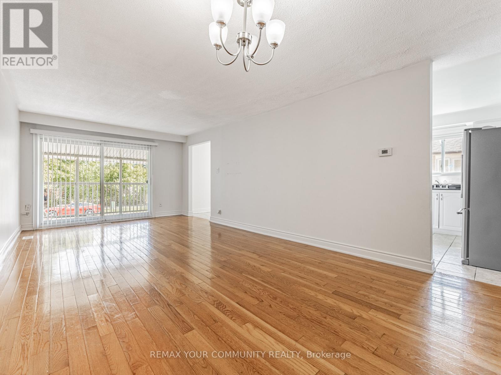 14 Roseville Drive, Brampton, Ontario  L6Y 2G8 - Photo 12 - W12915320