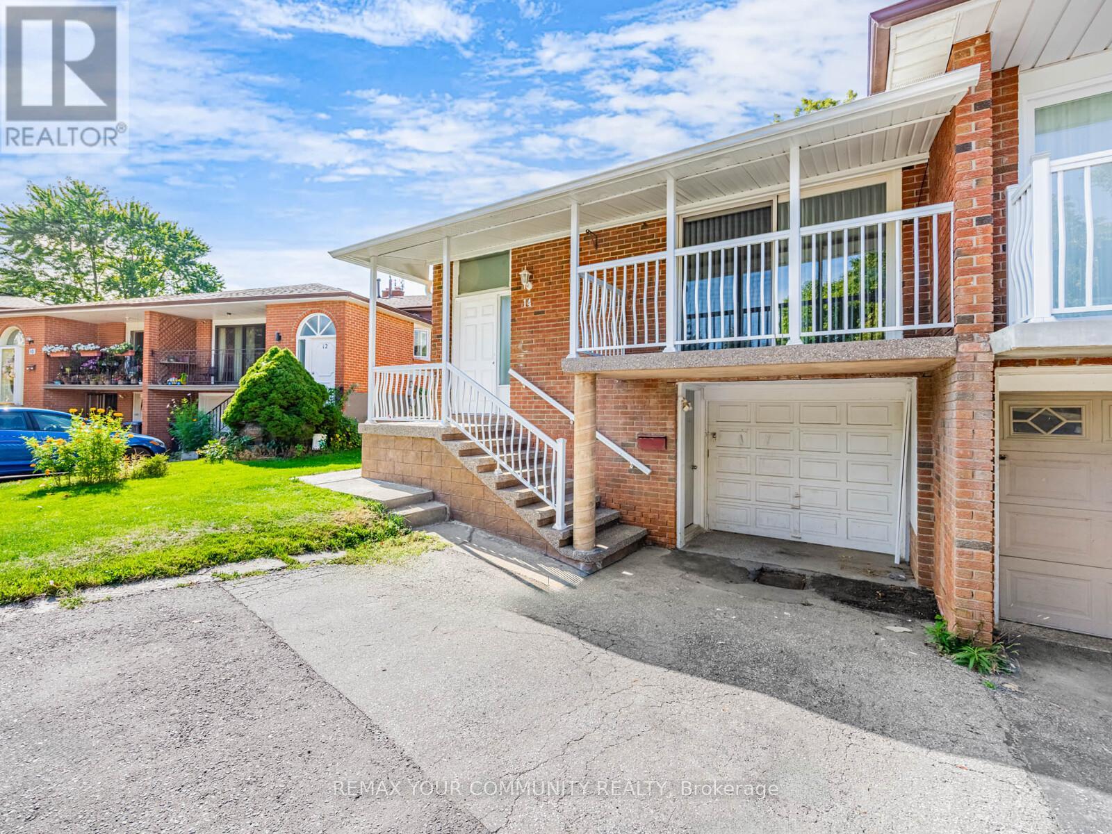 14 Roseville Drive, Brampton, Ontario  L6Y 2G8 - Photo 3 - W12915320