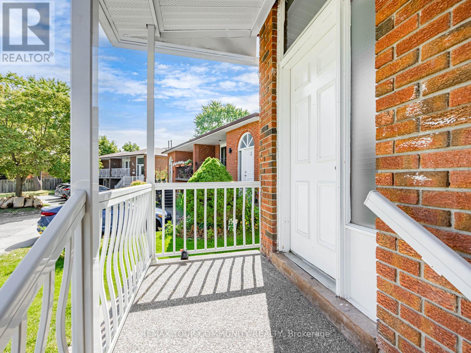 14 Roseville Drive, Brampton, Ontario  L6Y 2G8 - Photo 6 - W12915320