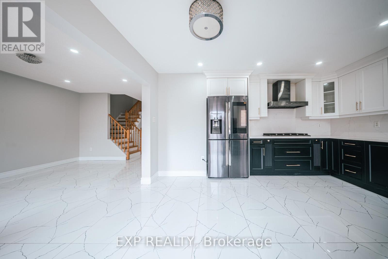 3 Deforest Drive, Brampton, Ontario  L7A 2Y3 - Photo 16 - W12915324