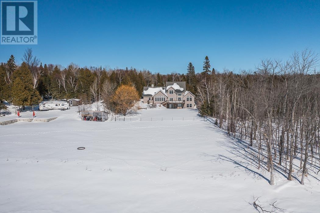 3515 Huron Line Rd, Jocelyn Township, Richards Landing, Ontario  P0R 1J0 - Photo 4 - SM260442