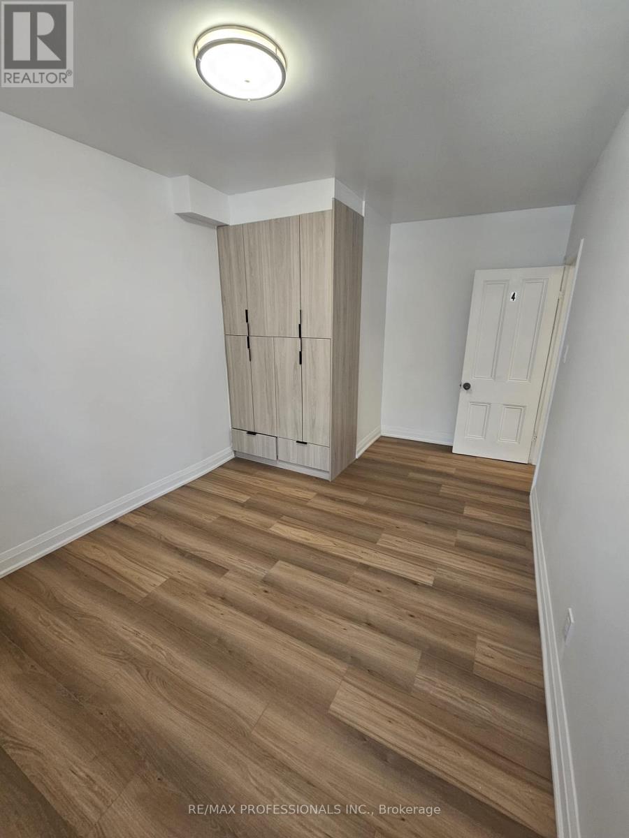 29 Nelson Street, Brant, Ontario  L0R 2H6 - Photo 5 - X12915164