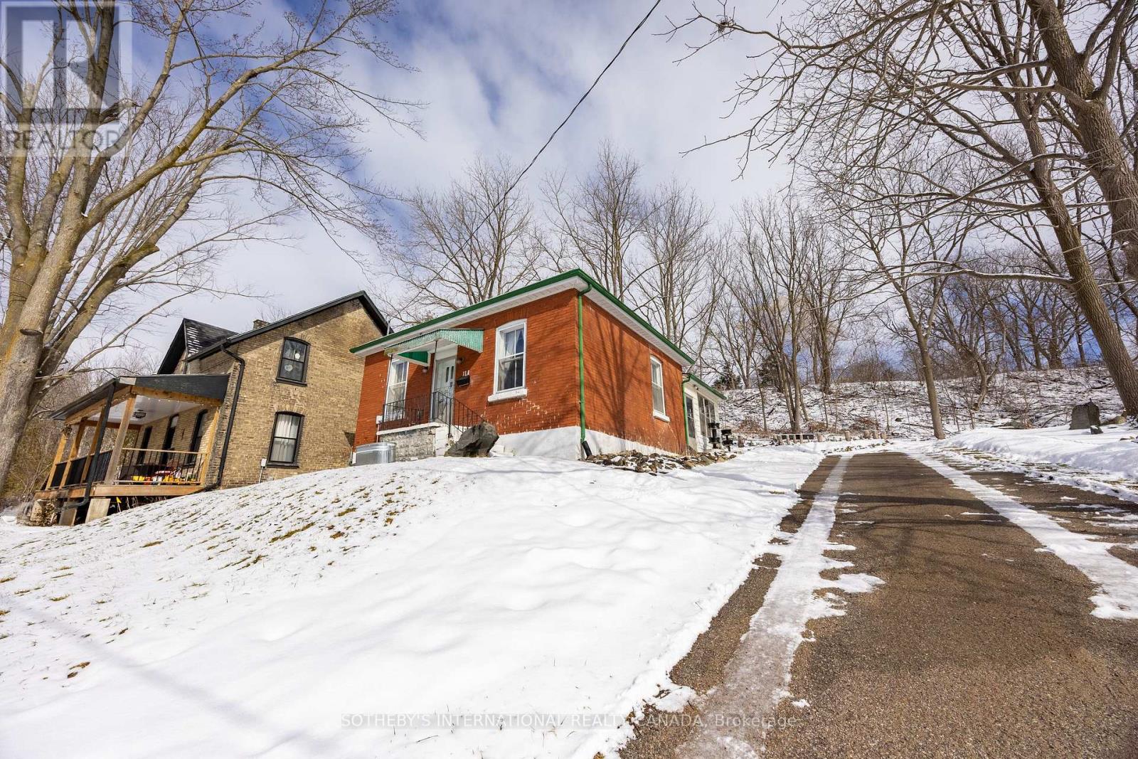 111 Broadway Street W, Brant, Ontario  N3L 2Z4 - Photo 2 - X12915226