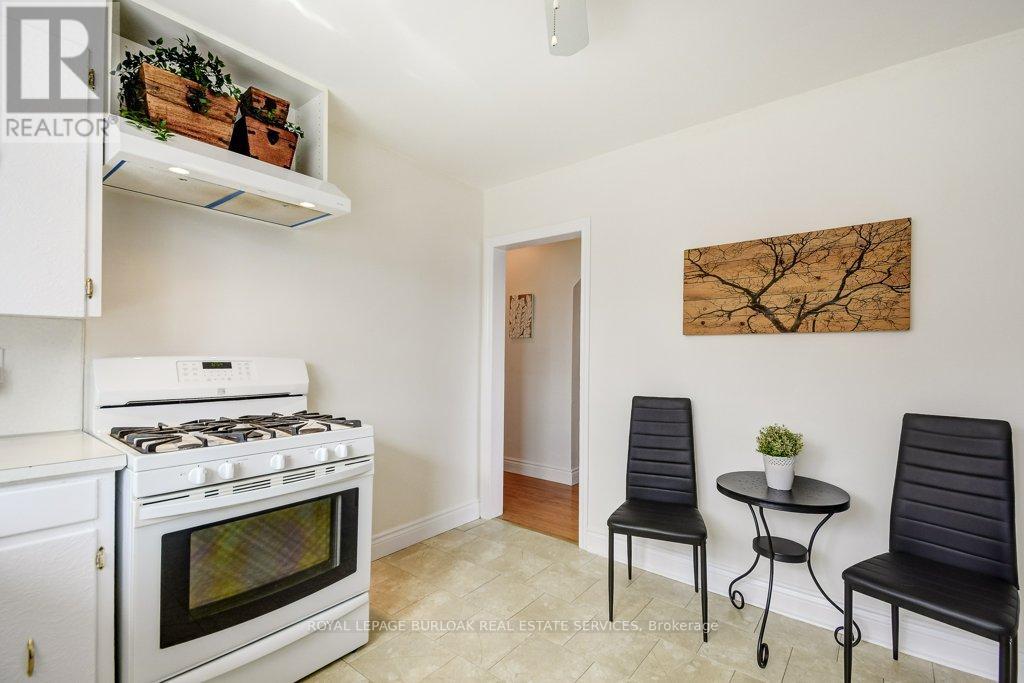 380 East 42nd Street, Hamilton, Ontario  L8T 3A7 - Photo 12 - X12915312