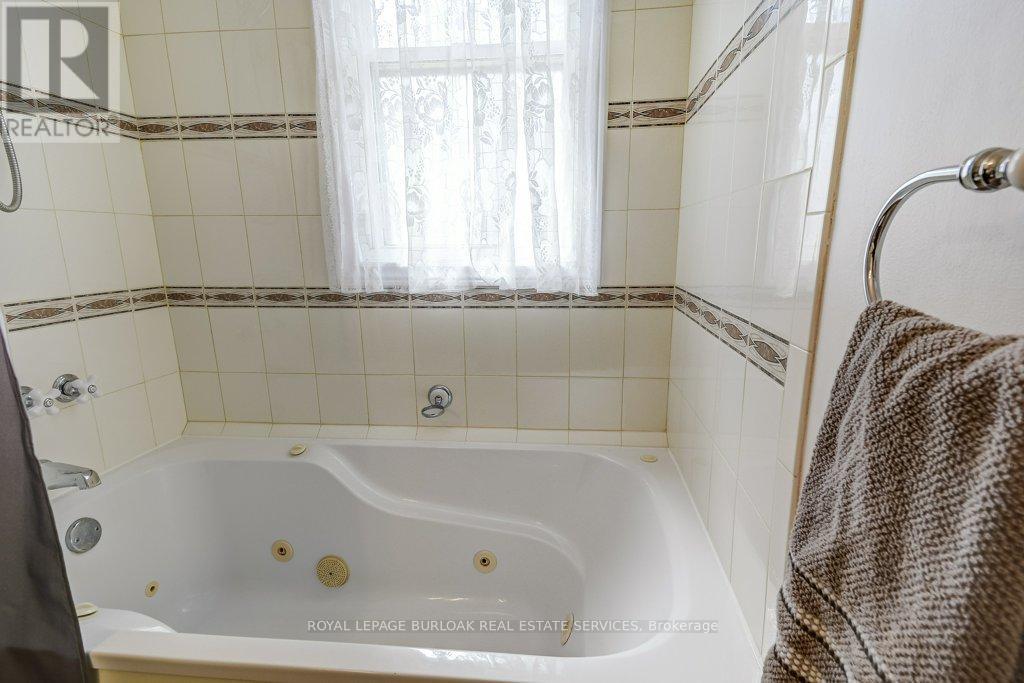 380 East 42nd Street, Hamilton, Ontario  L8T 3A7 - Photo 19 - X12915312