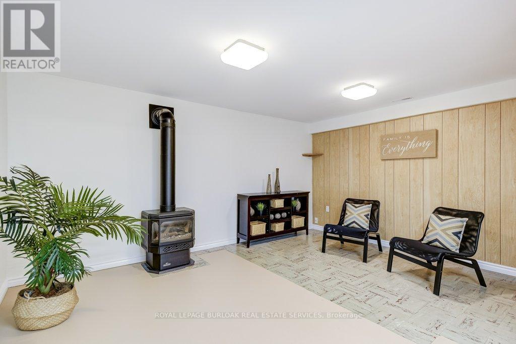 380 East 42nd Street, Hamilton, Ontario  L8T 3A7 - Photo 24 - X12915312