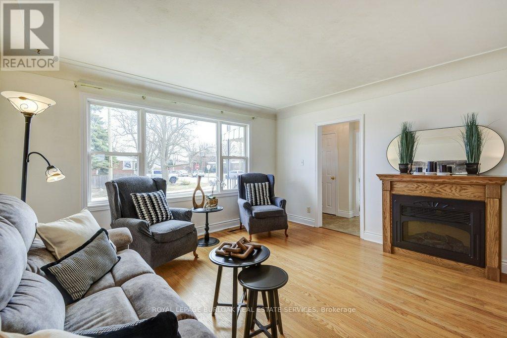 380 East 42nd Street, Hamilton, Ontario  L8T 3A7 - Photo 7 - X12915312