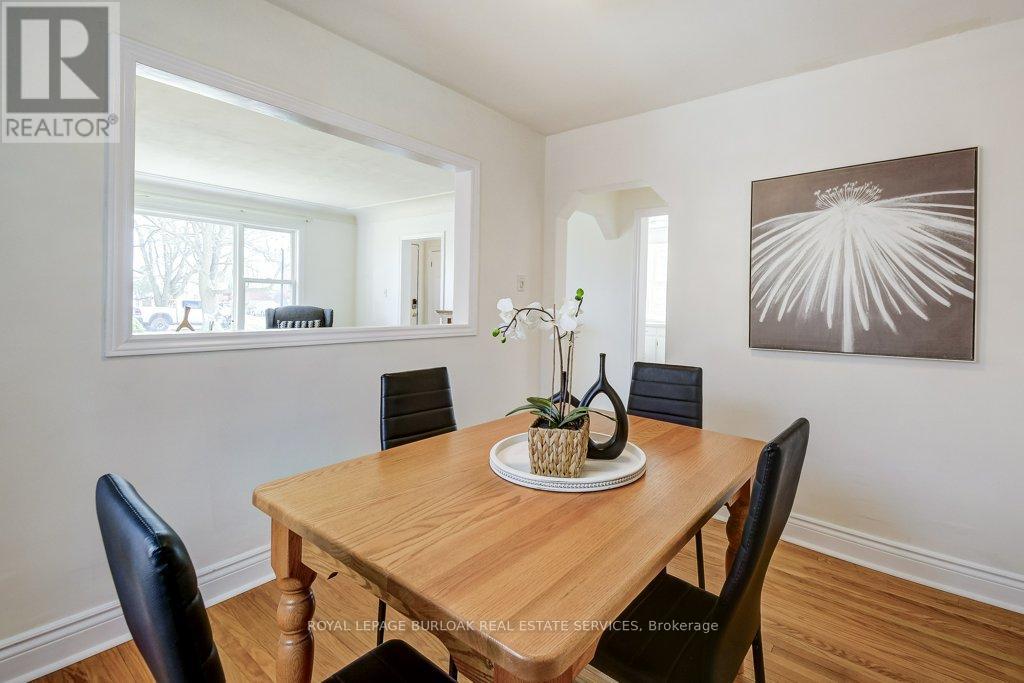 380 East 42nd Street, Hamilton, Ontario  L8T 3A7 - Photo 9 - X12915312