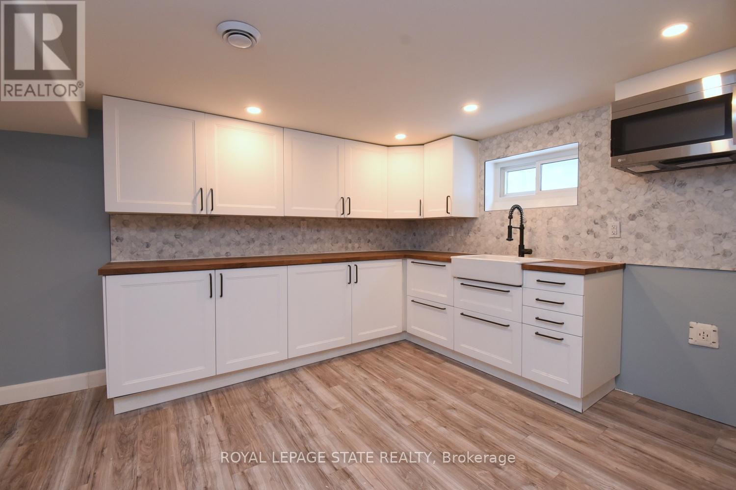 302 East 27th Street, Hamilton, Ontario  L8V 3G6 - Photo 24 - X12915314