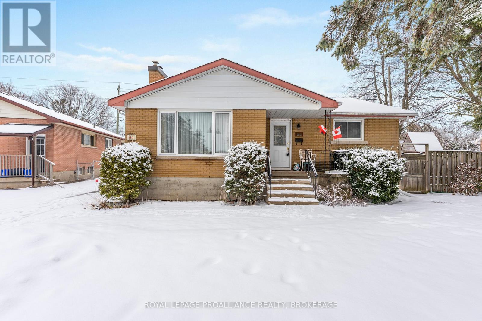 81 Robert Wallace Drive, Kingston, Ontario  K7M 1X9 - Photo 2 - X12915376