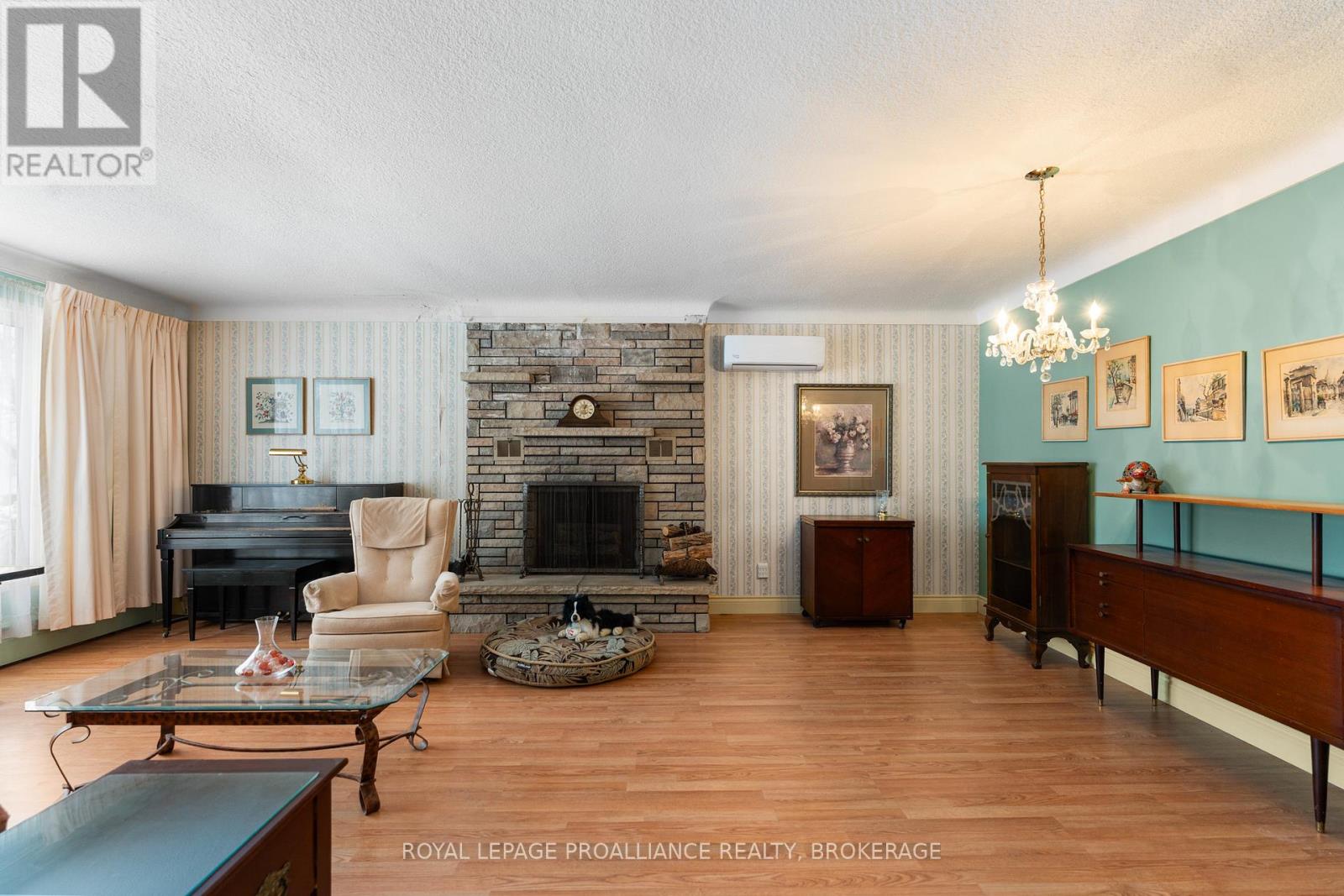 81 Robert Wallace Drive, Kingston, Ontario  K7M 1X9 - Photo 4 - X12915376