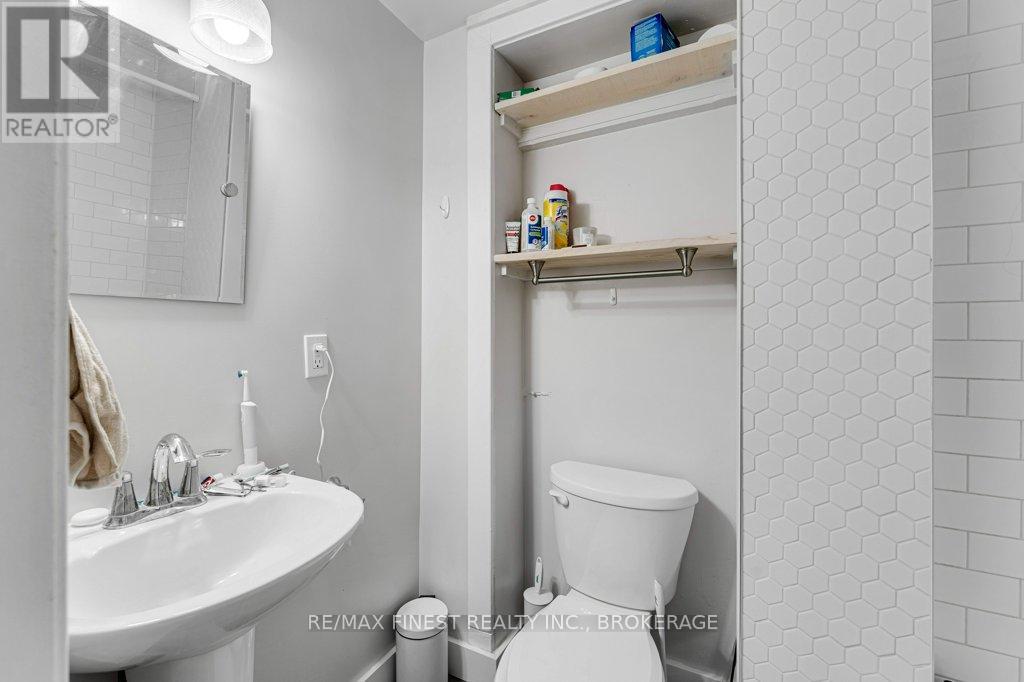 244 Brock Street, Kingston, Ontario  K7L 1S4 - Photo 34 - X12915446