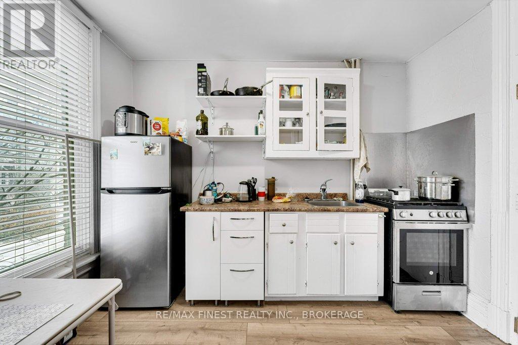 244 Brock Street, Kingston, Ontario  K7L 1S4 - Photo 39 - X12915446