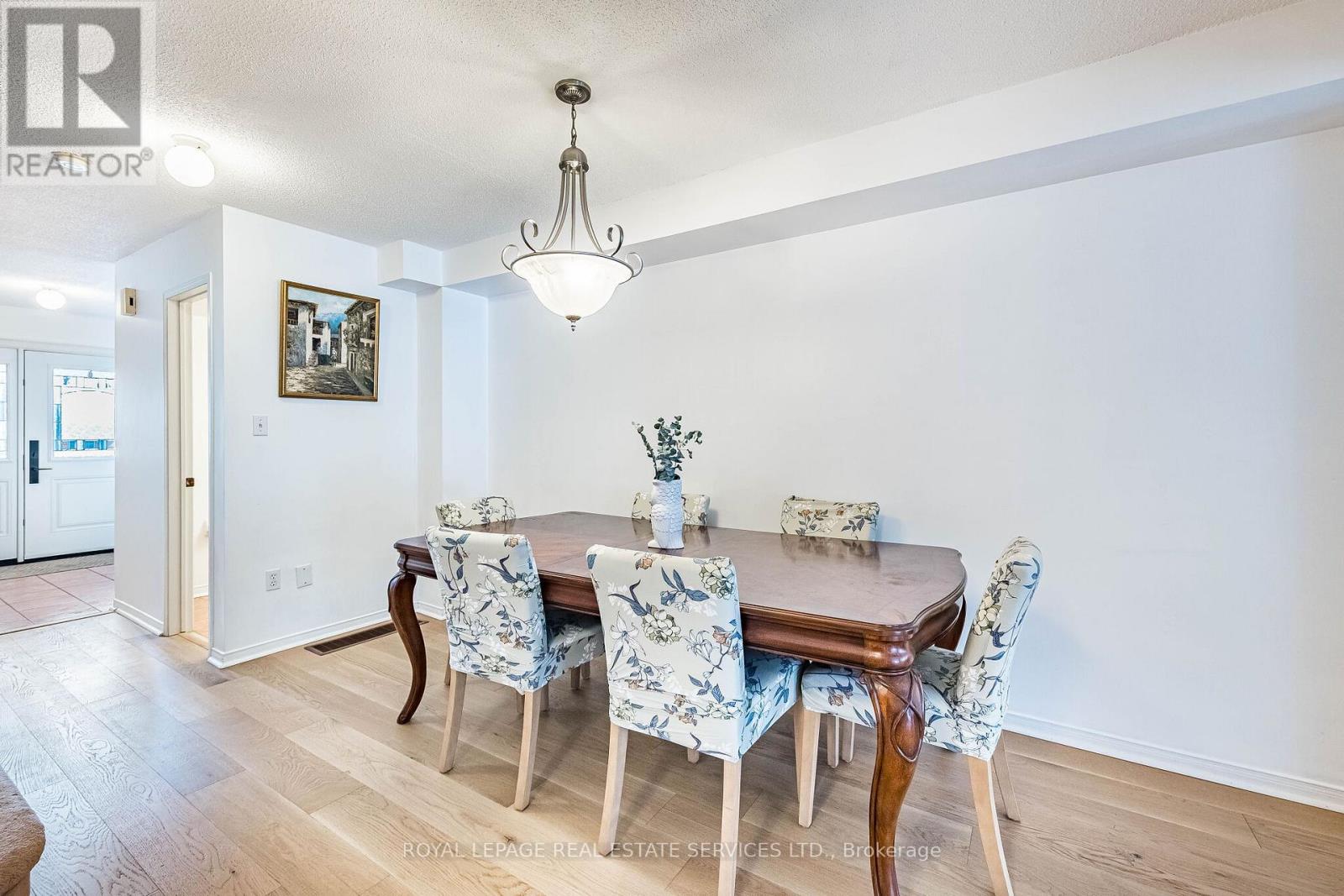 31 Berkindale Court, Brampton, Ontario  L6Y 5G1 - Photo 12 - W12913980