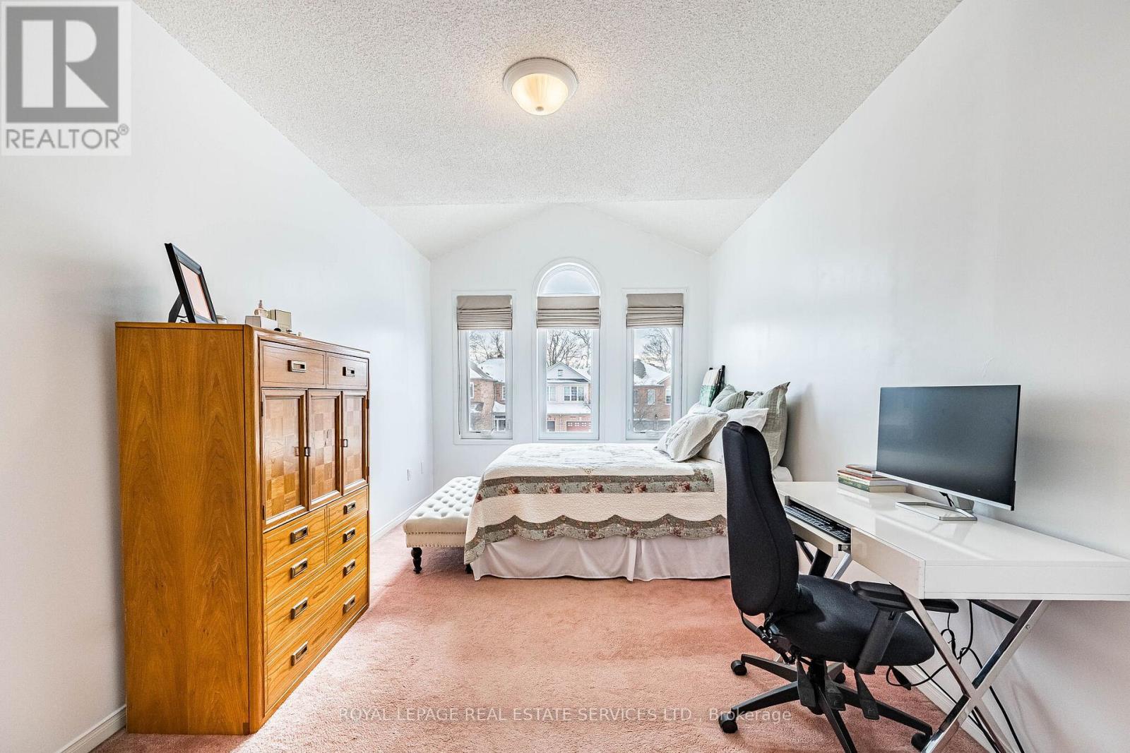 31 Berkindale Court, Brampton, Ontario  L6Y 5G1 - Photo 22 - W12913980