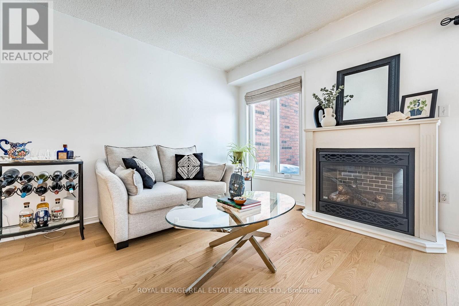 31 Berkindale Court, Brampton, Ontario  L6Y 5G1 - Photo 7 - W12913980