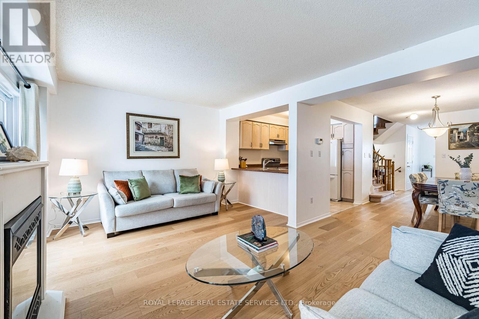 31 Berkindale Court, Brampton, Ontario  L6Y 5G1 - Photo 9 - W12913980