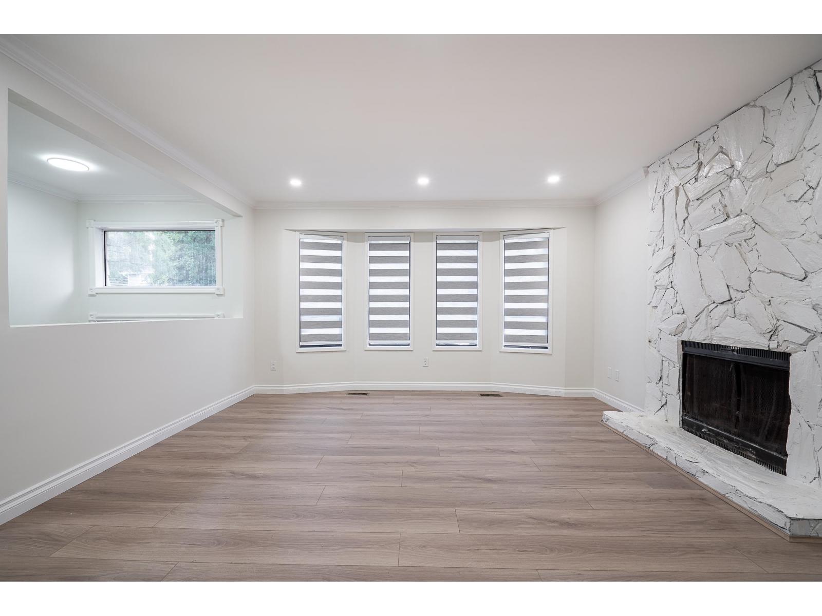 3640 Old Clayburn Road, Abbotsford, British Columbia  V3G 1H6 - Photo 3 - R3090226