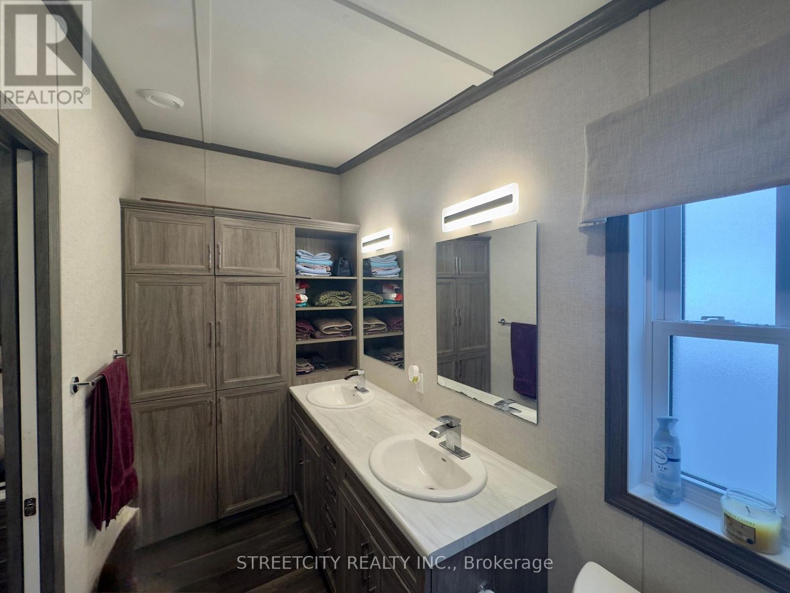 22790 Amiens Road W, Middlesex Centre, Ontario  N0L 1R0 - Photo 20 - X12915394