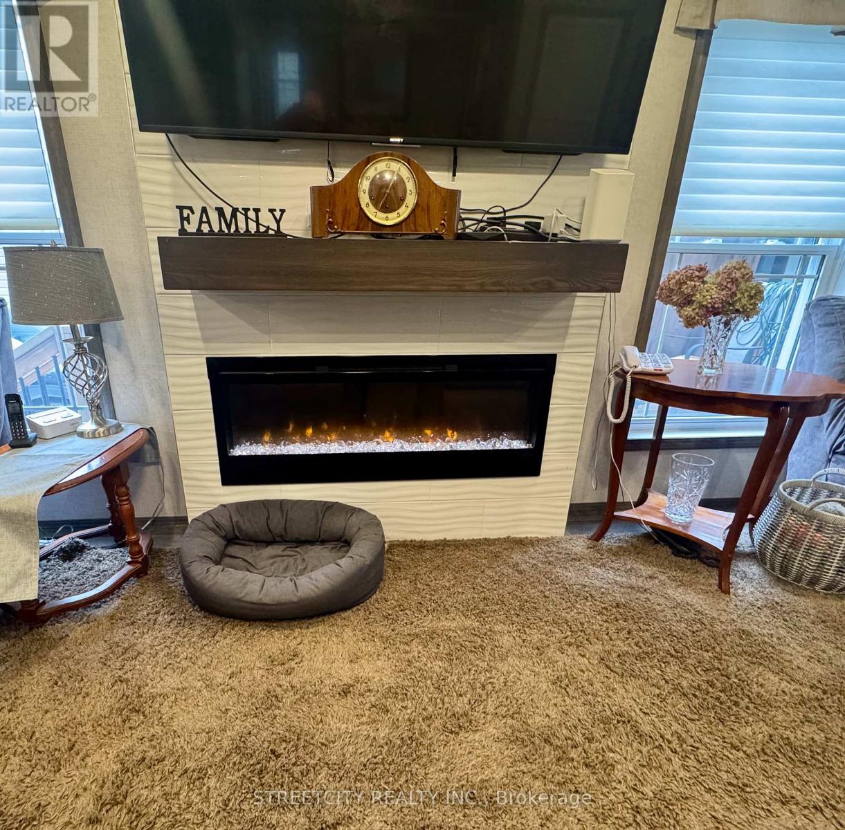 22790 Amiens Road W, Middlesex Centre, Ontario  N0L 1R0 - Photo 8 - X12915394