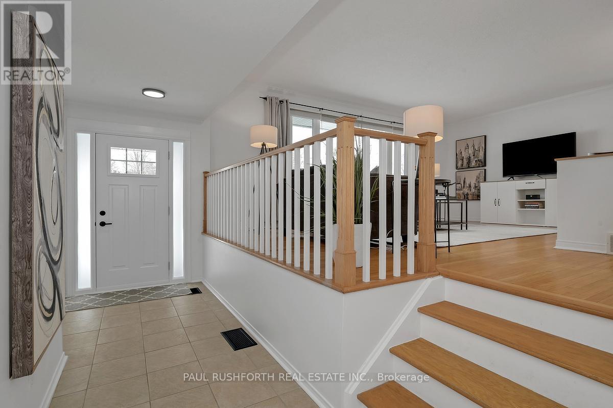 34 Beverly Street, Ottawa, Ontario  K2S 0S2 - Photo 5 - X12915460